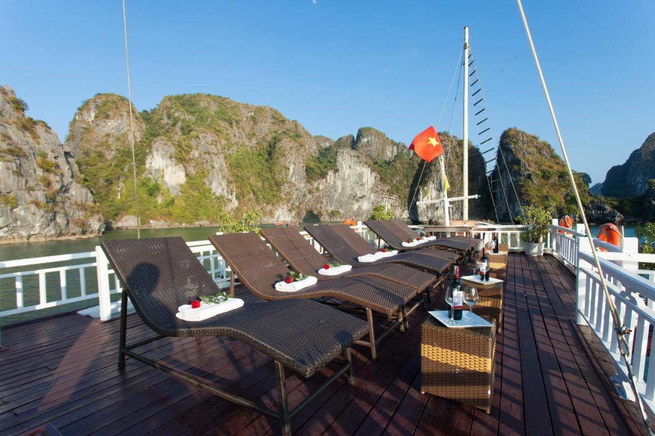 Hotel Golden Star Cruise Nan Giang Esterno foto